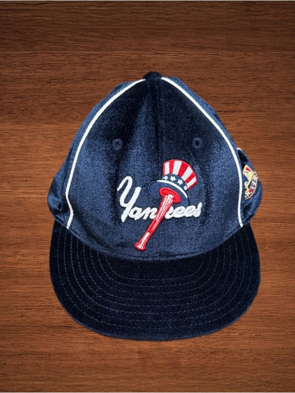 VINTAGE AMERICAN NEEDLE BLUE VELVET/VELOUR NEW YORK YANKEES BASEBALL HAT